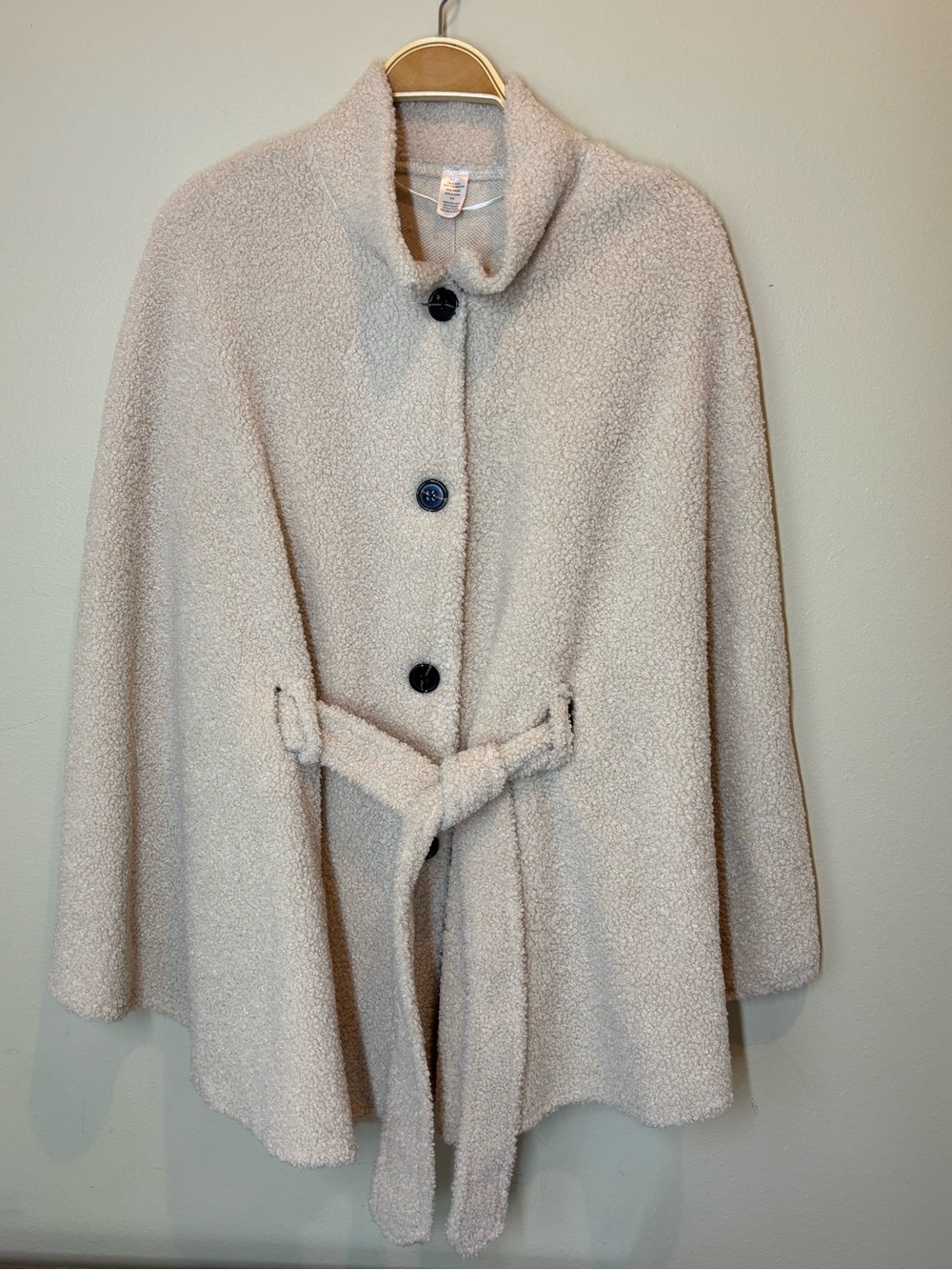 Women's Cream Bouclé Button-Front Coat Cape with Belt, Wonderly, NWT, one size